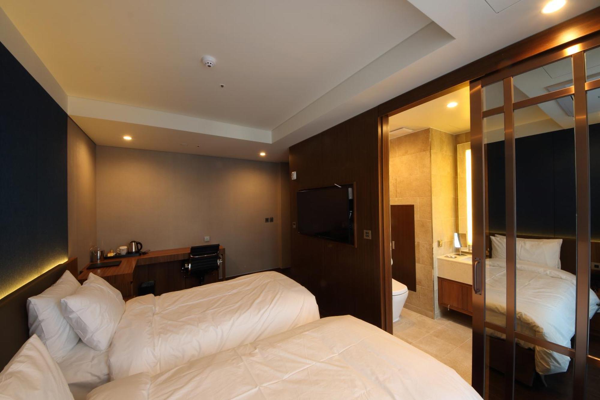 Benikea The H Hotel Hwaseong Rum bild