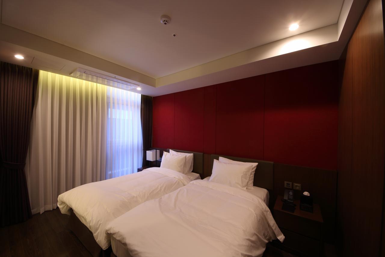 Benikea The H Hotel Hwaseong Rum bild